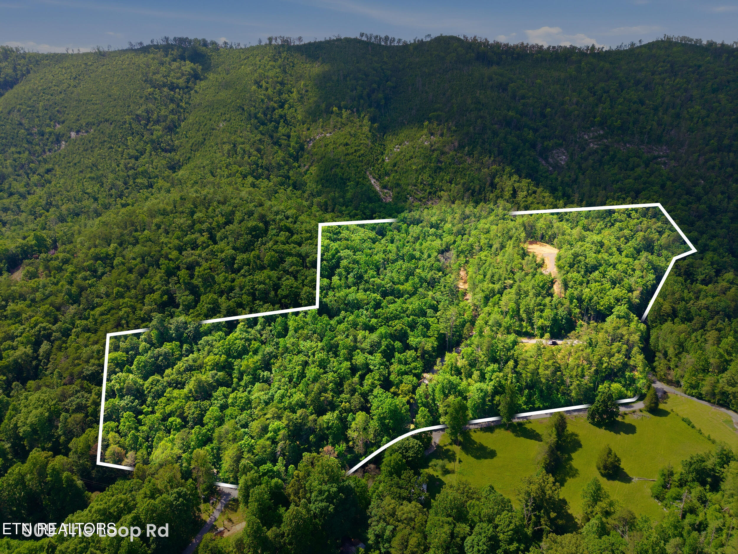 909 The Loop Road Walland, TN 37886 - Photo 1 of 32 1_909_the_loop_rd_0001 - property line