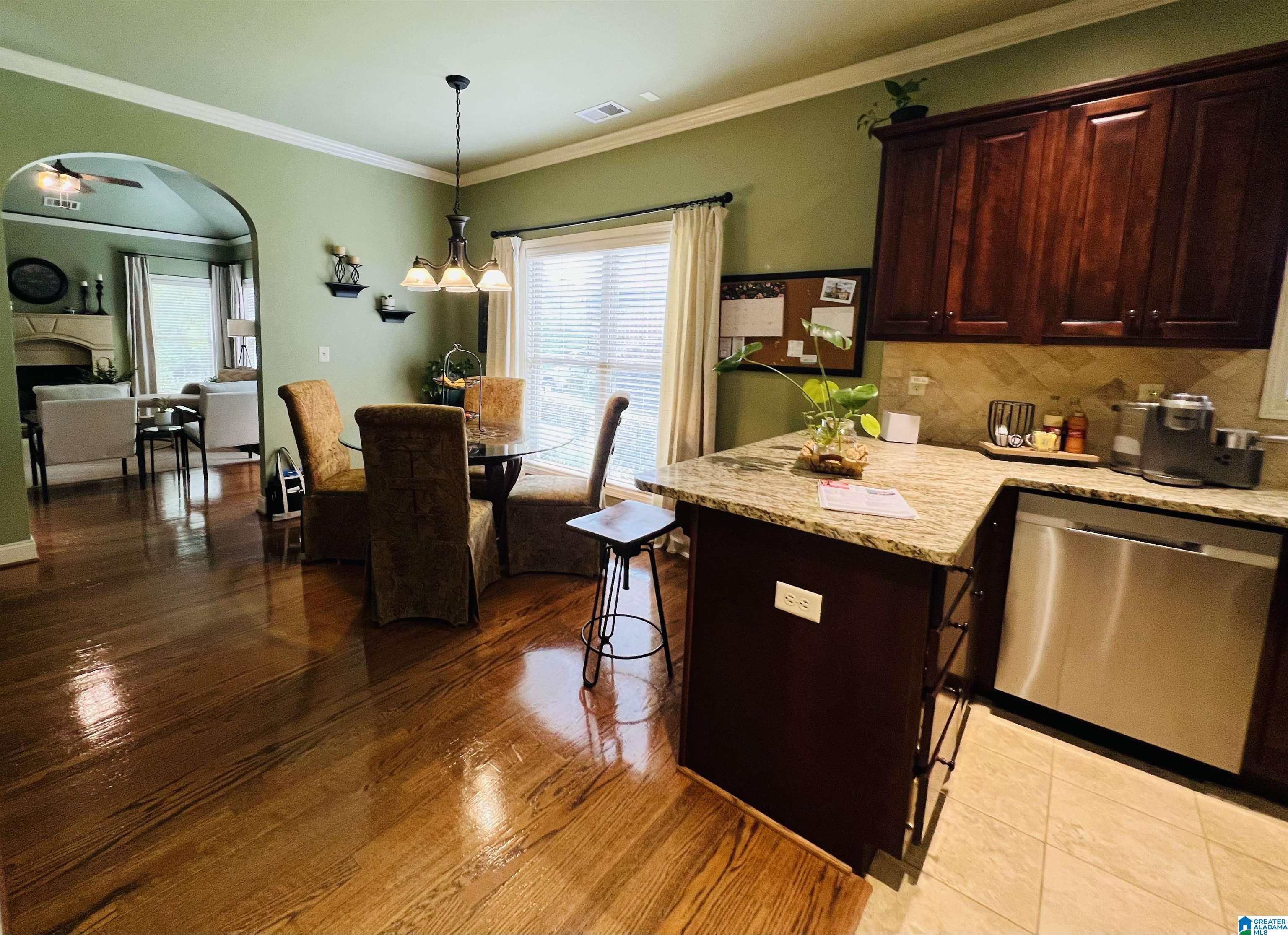 402 Ballantrae Road Pelham, AL 35124 - Photo 11 of 89