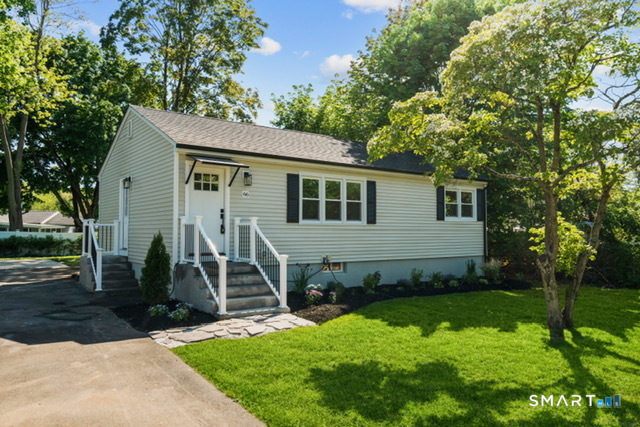 66 Northrop Road West Haven, CT 06516 - Photo 1 of 15