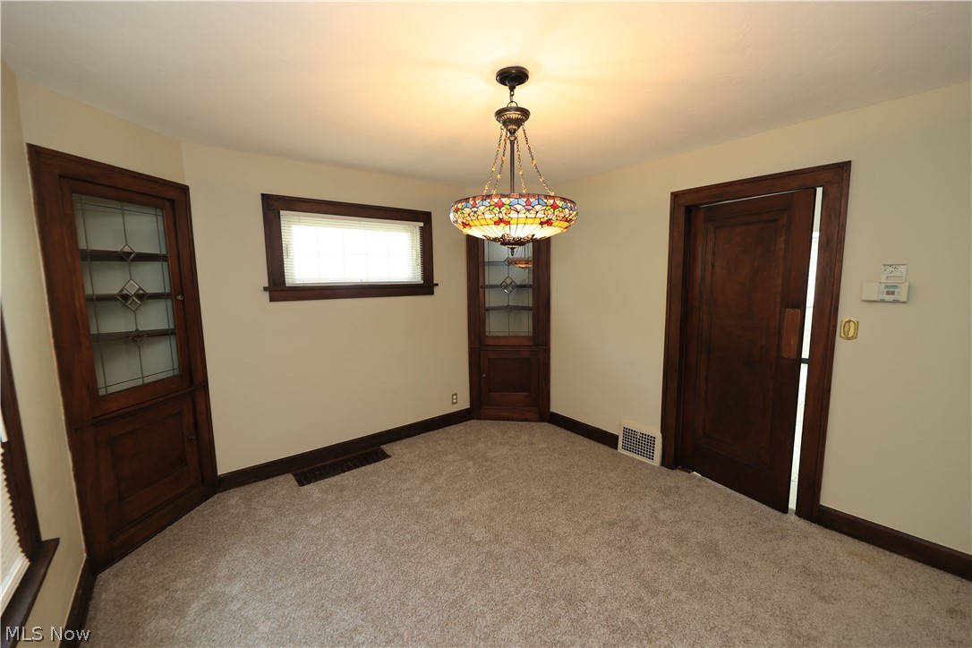 955 Pembrook Road Cleveland Heights, OH 44121 - Photo 4 of 12