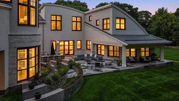 $14,850,000 | 67 Byron Road, Weston, MA 02493