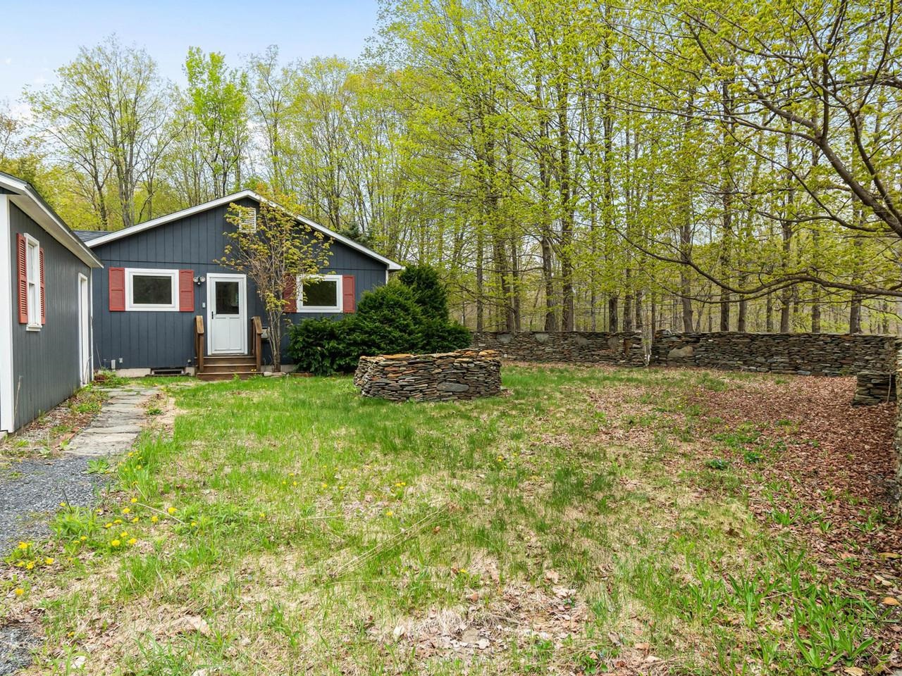 1593 N Road Hinesburg, VT 05461 - Photo 2 of 45