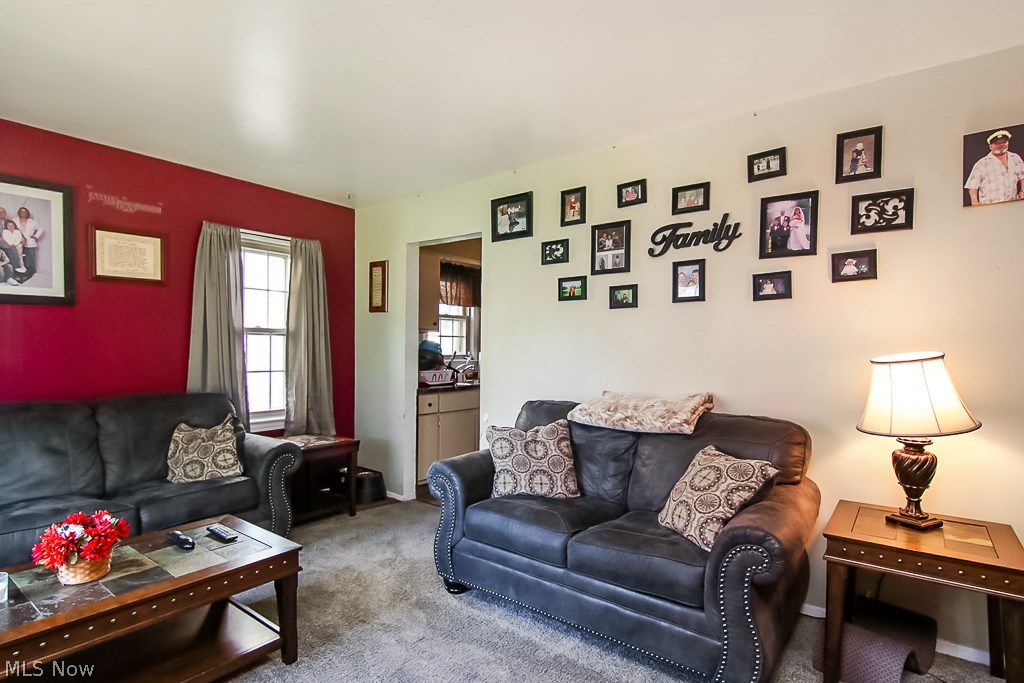 18709 Homeway Road Cleveland, OH 44135 - Photo 6 of 22 Gallery Image 6