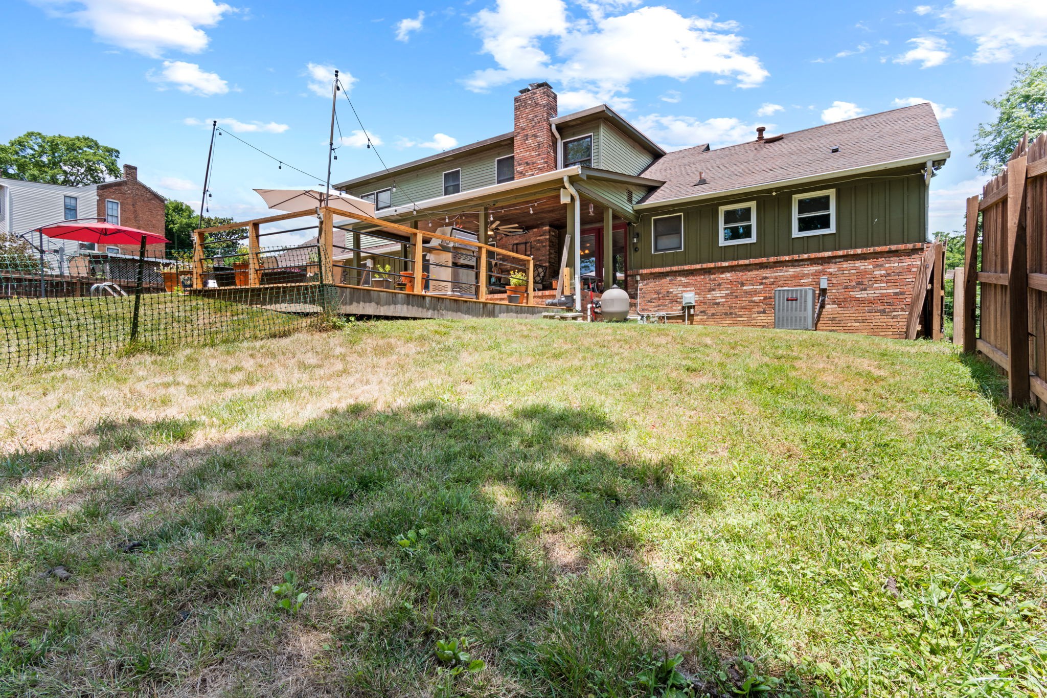 102 3rd Avenue East Springfield, TN 37172 - Photo 57 of 65 a view of a house with a backyard