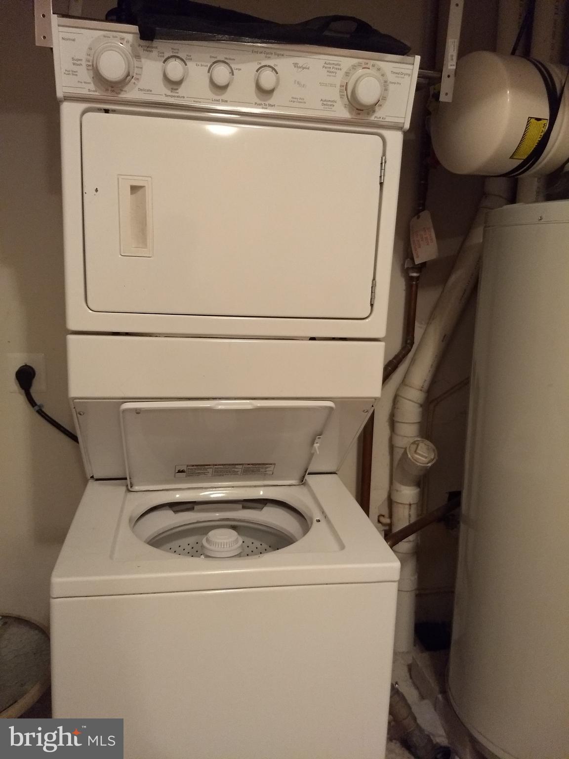 3350 Castle Ridge Circle, Unit 1 Silver Spring, MD 20904 - Photo 43 of 43 Washer & Dryer in the Unit