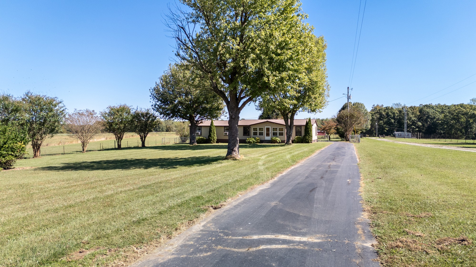 1201 M G England Road Manchester, TN 37355 - Photo 3 of 42 Gallery Image 3
