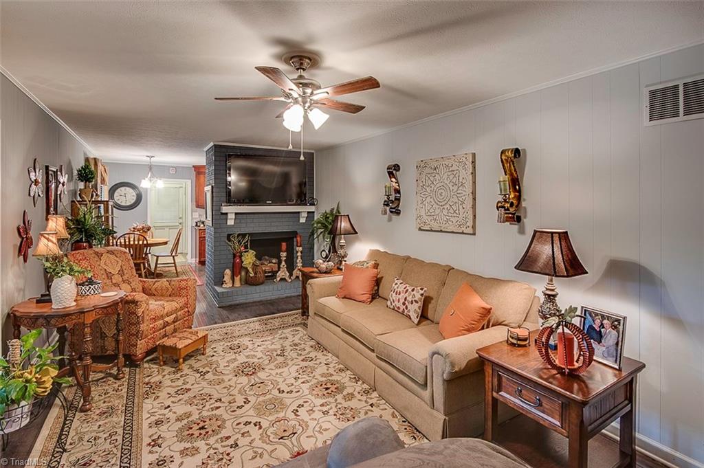 608 Springwood Road Asheboro, NC 27205 - Photo 11 of 19 Gallery Image 11