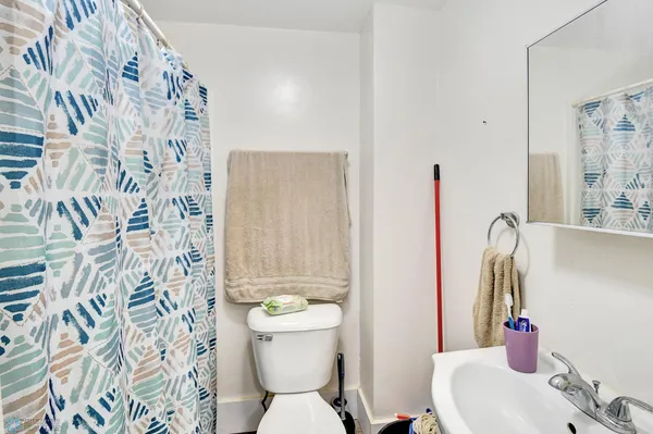 $565,000 | 258-264 College Street Southeast, Valley City, ND 58072