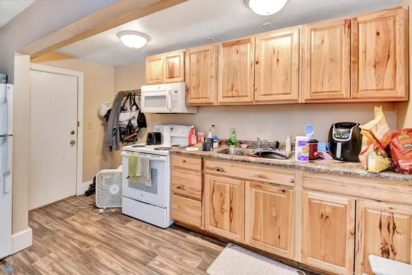 $565,000 | 258-264 College Street Southeast, Valley City, ND 58072