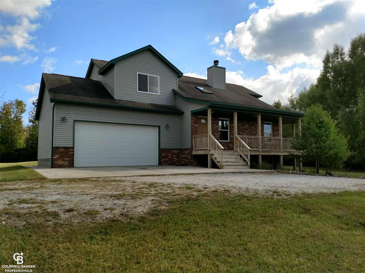 8276 Jorden Road Yale, MI 48097 - Photo 1 of 34 This is a view of the front of the home.