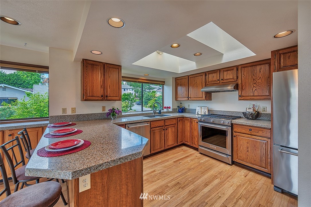 14830 104th Avenue Northeast Bothell, WA 98011 - Photo 12 of 24 Gallery Image 12