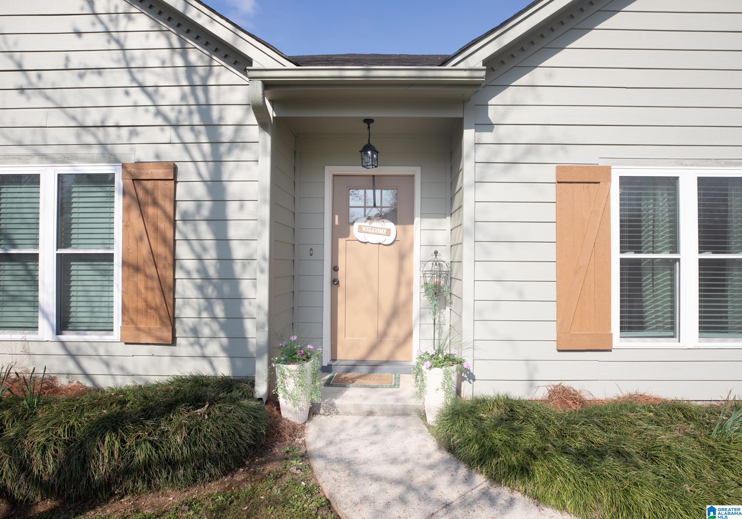 302 Mills Way Pelham, AL 35124 - Photo 4 of 24