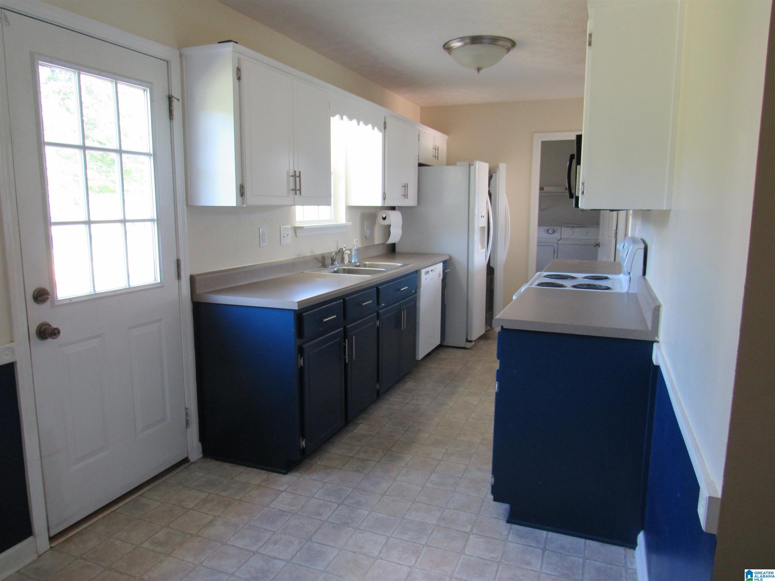 648 Bailey Road Weaver, AL 36277 - Photo 9 of 18