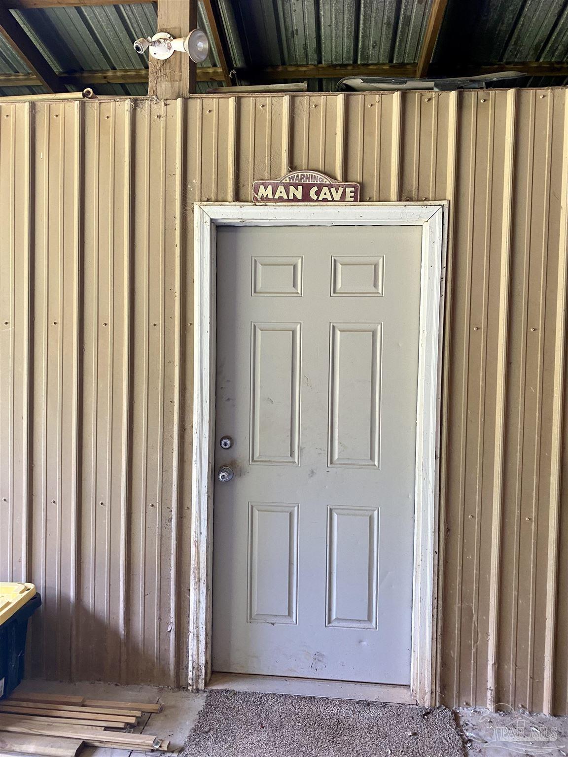 5079 Red Barn Road Milton, FL 32583 - Photo 13 of 22