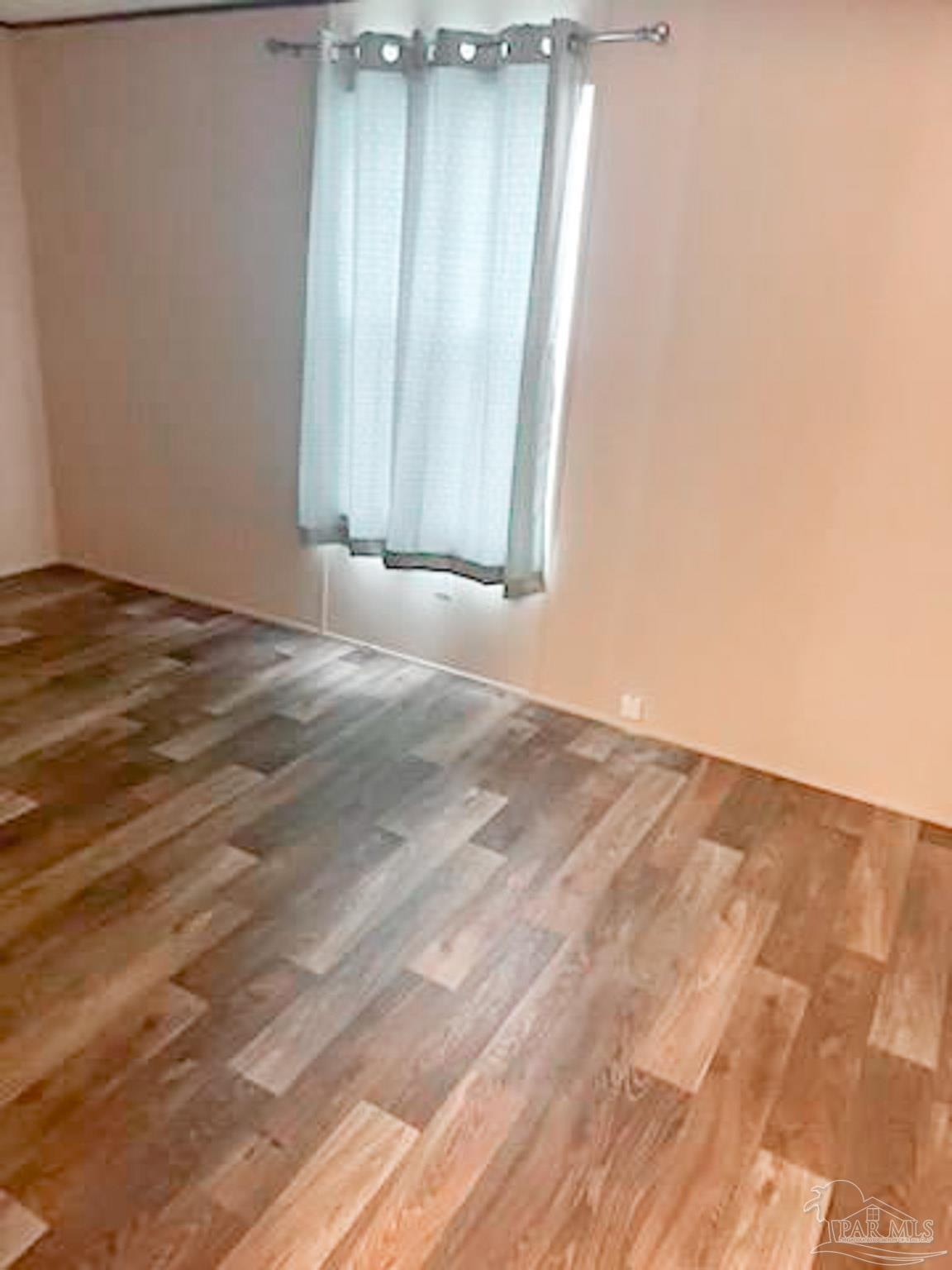 5079 Red Barn Road Milton, FL 32583 - Photo 6 of 22