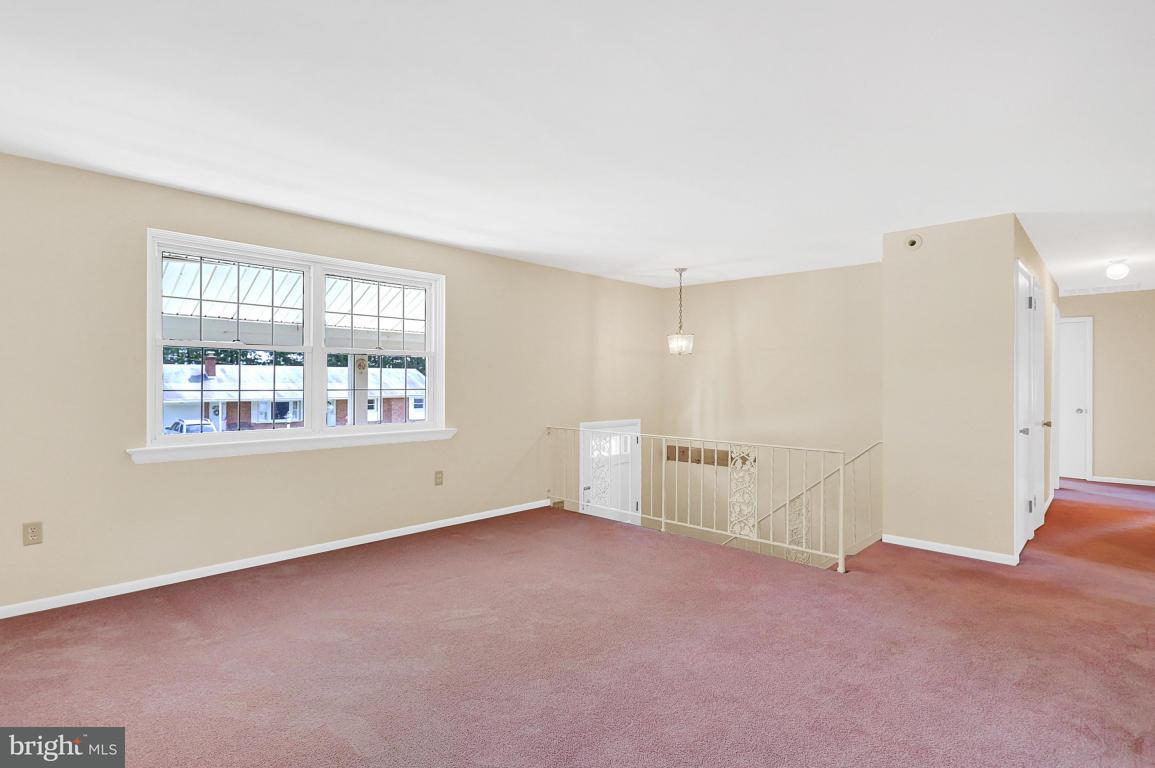 2725 Royal Road Lancaster, PA 17603 - Photo 3 of 28 Gallery Image 3