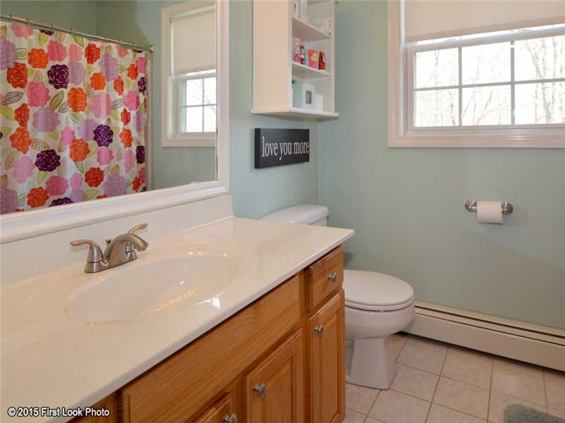 2 Christopher Road Westerly, RI 02891 - Photo 20 of 25 Bathroom.