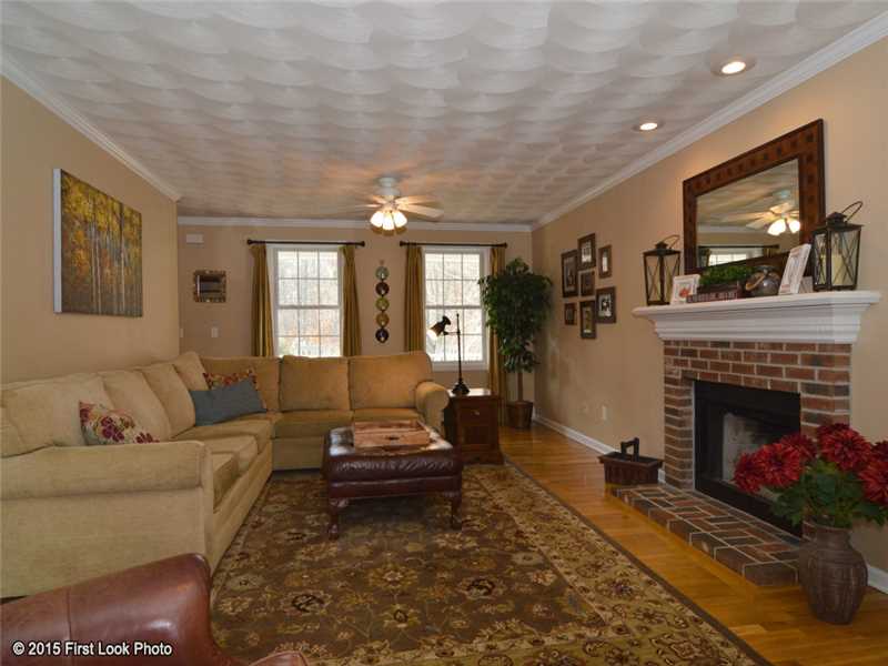 2 Christopher Road Westerly, RI 02891 - Photo 5 of 25 Living Room.