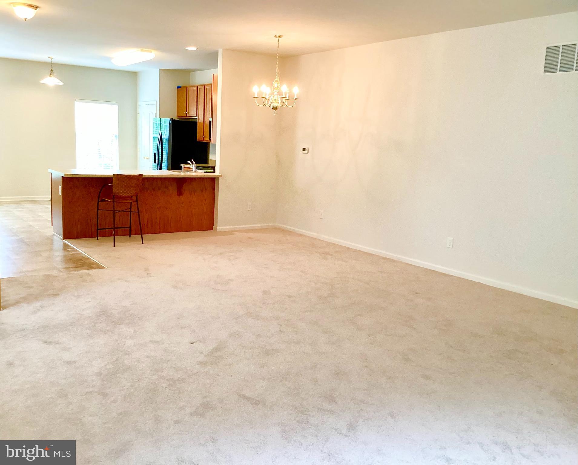 140 Pumpkin Patch Lane Hockessin, DE 19707 - Photo 9 of 25 a view of kitchen and a window