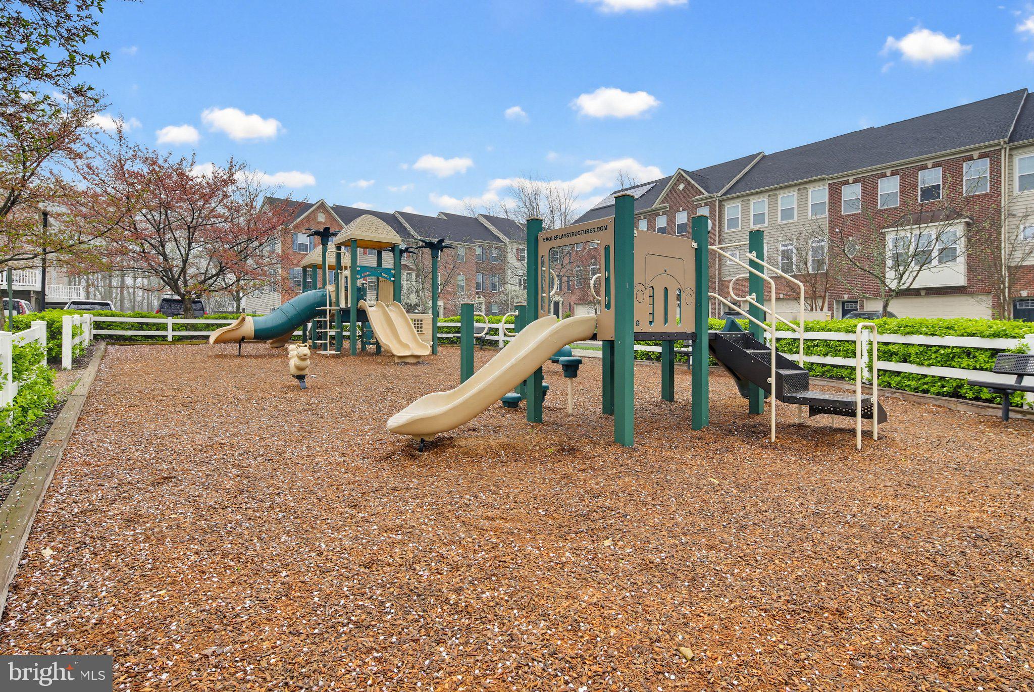 3819 Cullingworth Road Burtonsville, MD 20866 - Photo 45 of 50 a view of a house with a park