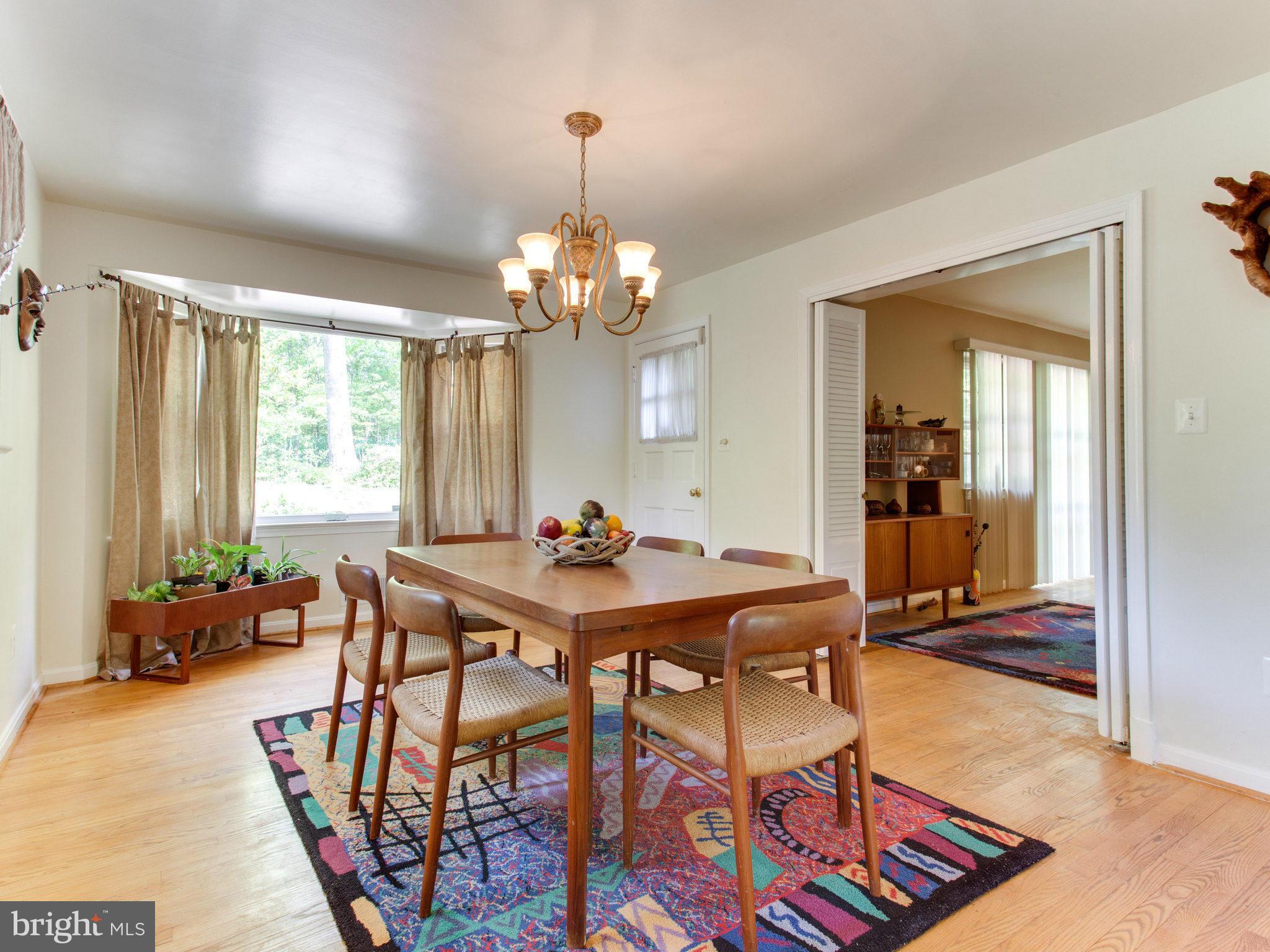 10785 Kinloch Road Silver Spring, MD 20903 - Photo 9 of 30 Dining Room