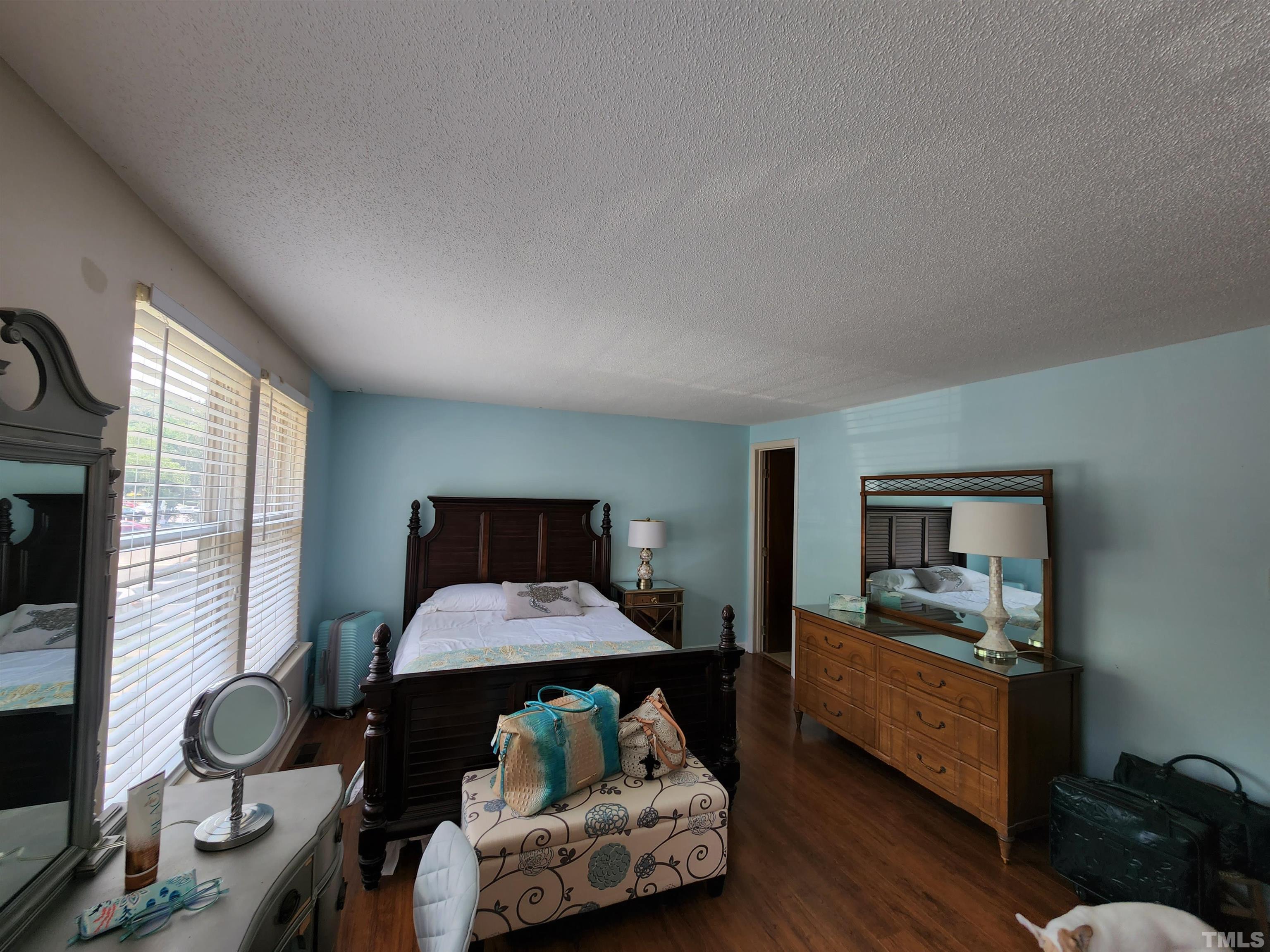 1700 Ithaca Lane Raleigh, NC 27606 - Photo 5 of 13 Gallery Image 5