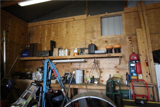 2765 West Saulsbury Road Lebanon, TN 37090 - Photo 13 of 17 Work Bench with Shelving
