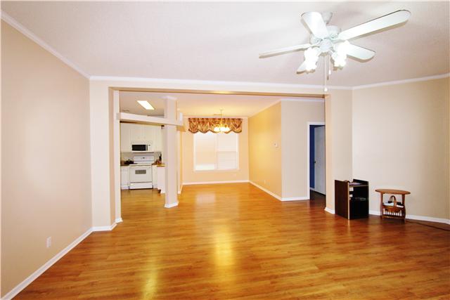 2765 West Saulsbury Road Lebanon, TN 37090 - Photo 2 of 17 Living Room