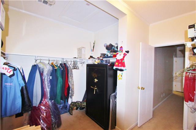 2765 West Saulsbury Road Lebanon, TN 37090 - Photo 5 of 17 Second Half of Master Closet