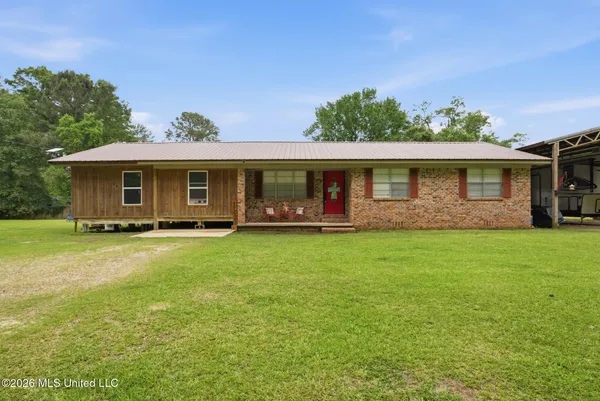 $260,000 | 621 Flora Avenue, Leakesville, MS 39451