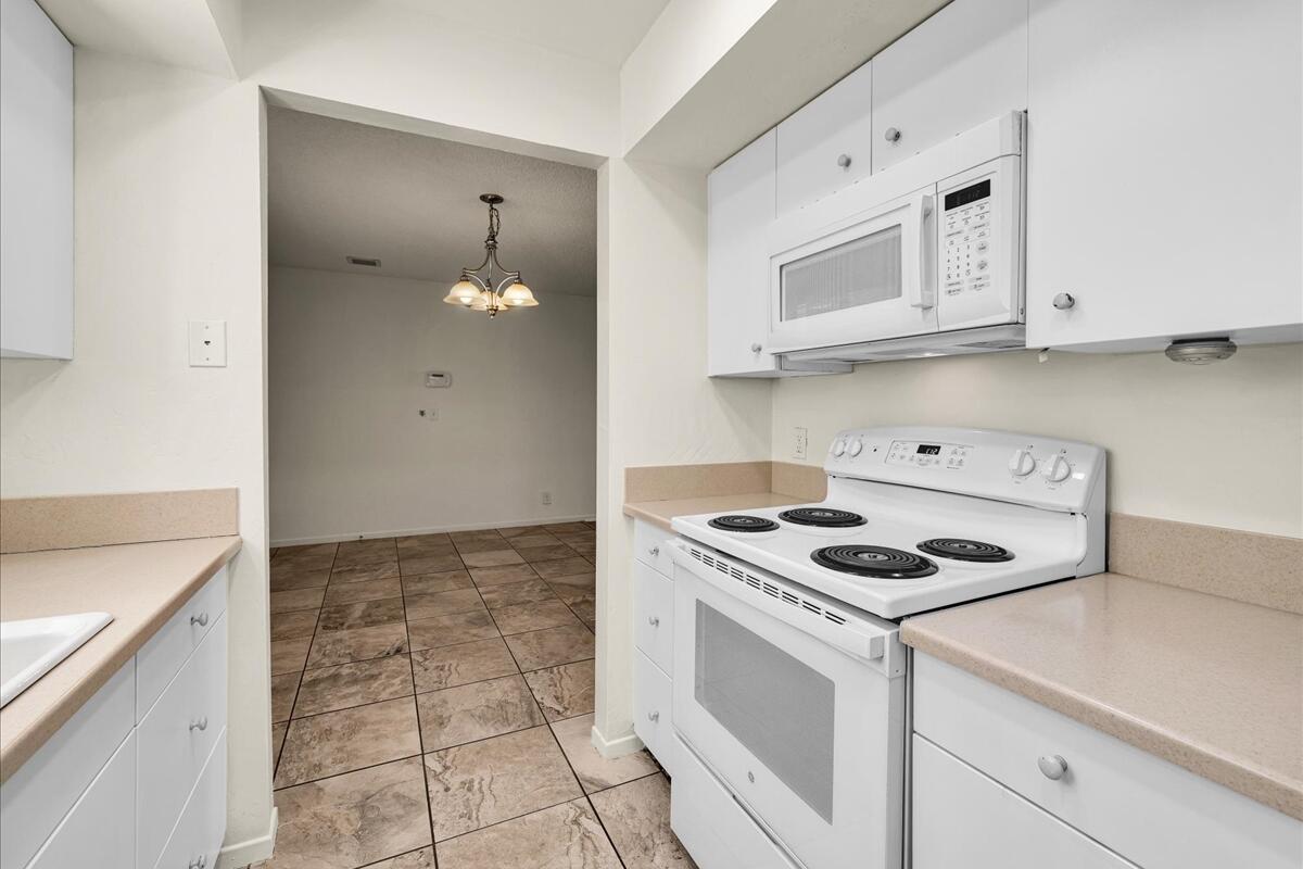 1050 Ramon Road, Unit 119 Palm Springs, CA 92264 - Photo 10 of 69 10-17