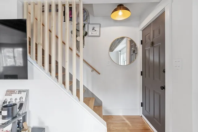 a view of entryway with a front door