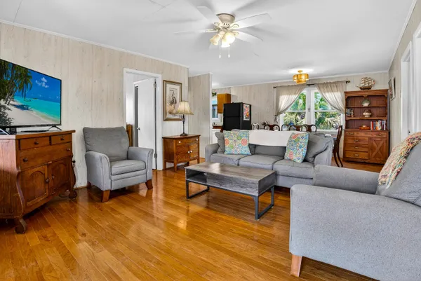 $4,400,000 | 580 Parker Drive, Pawleys Island, SC 29585