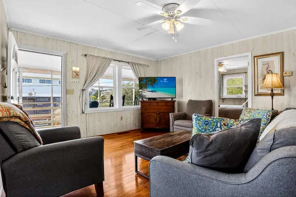 $4,400,000 | 580 Parker Drive, Pawleys Island, SC 29585