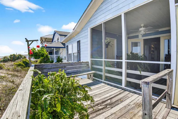 $4,400,000 | 580 Parker Drive, Pawleys Island, SC 29585
