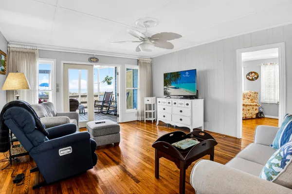 $4,400,000 | 580 Parker Drive, Pawleys Island, SC 29585