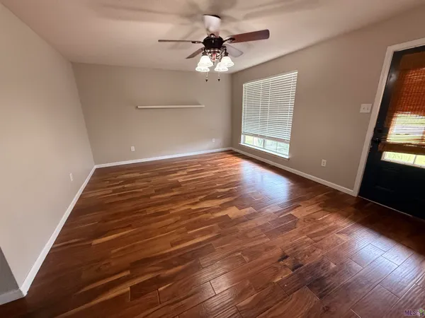 $1,900 | 12862 Bonnie Bleu Drive, Denham Springs, LA 70726