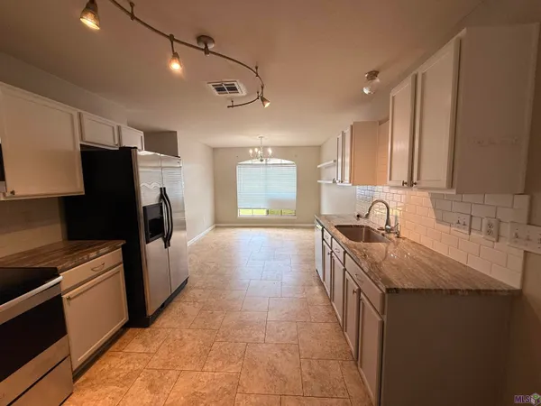 $1,900 | 12862 Bonnie Bleu Drive, Denham Springs, LA 70726