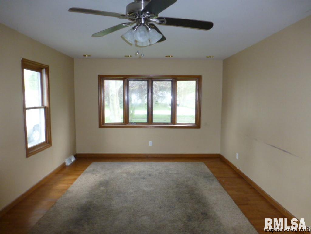 3137 Carman Avenue Springfield, IL 62703 - Photo 2 of 14 Gallery Image 2