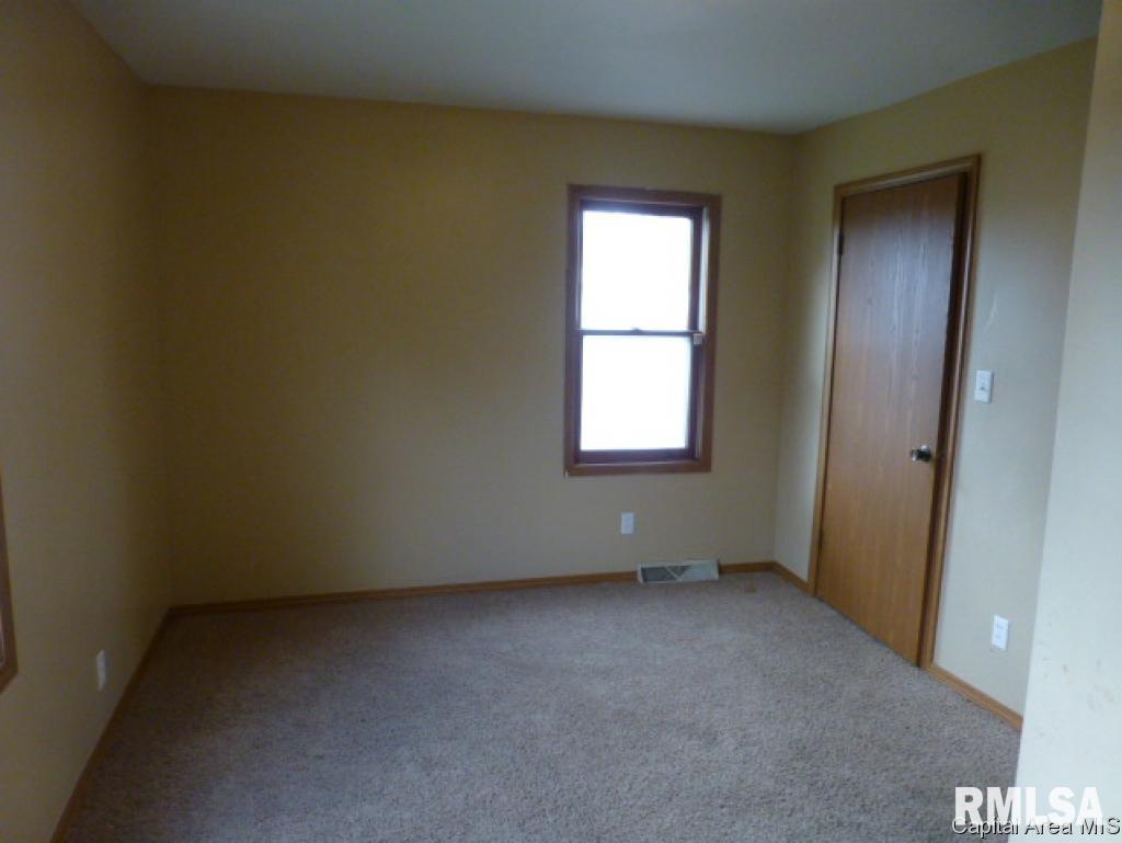 3137 Carman Avenue Springfield, IL 62703 - Photo 12 of 14 Gallery Image 12