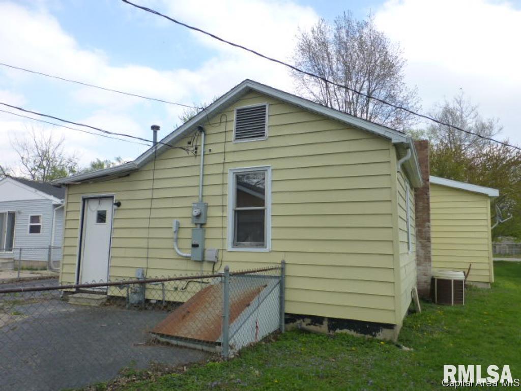 3137 Carman Avenue Springfield, IL 62703 - Photo 13 of 14 Gallery Image 13