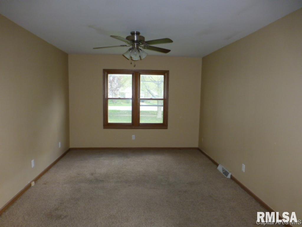 3137 Carman Avenue Springfield, IL 62703 - Photo 7 of 14 Gallery Image 7