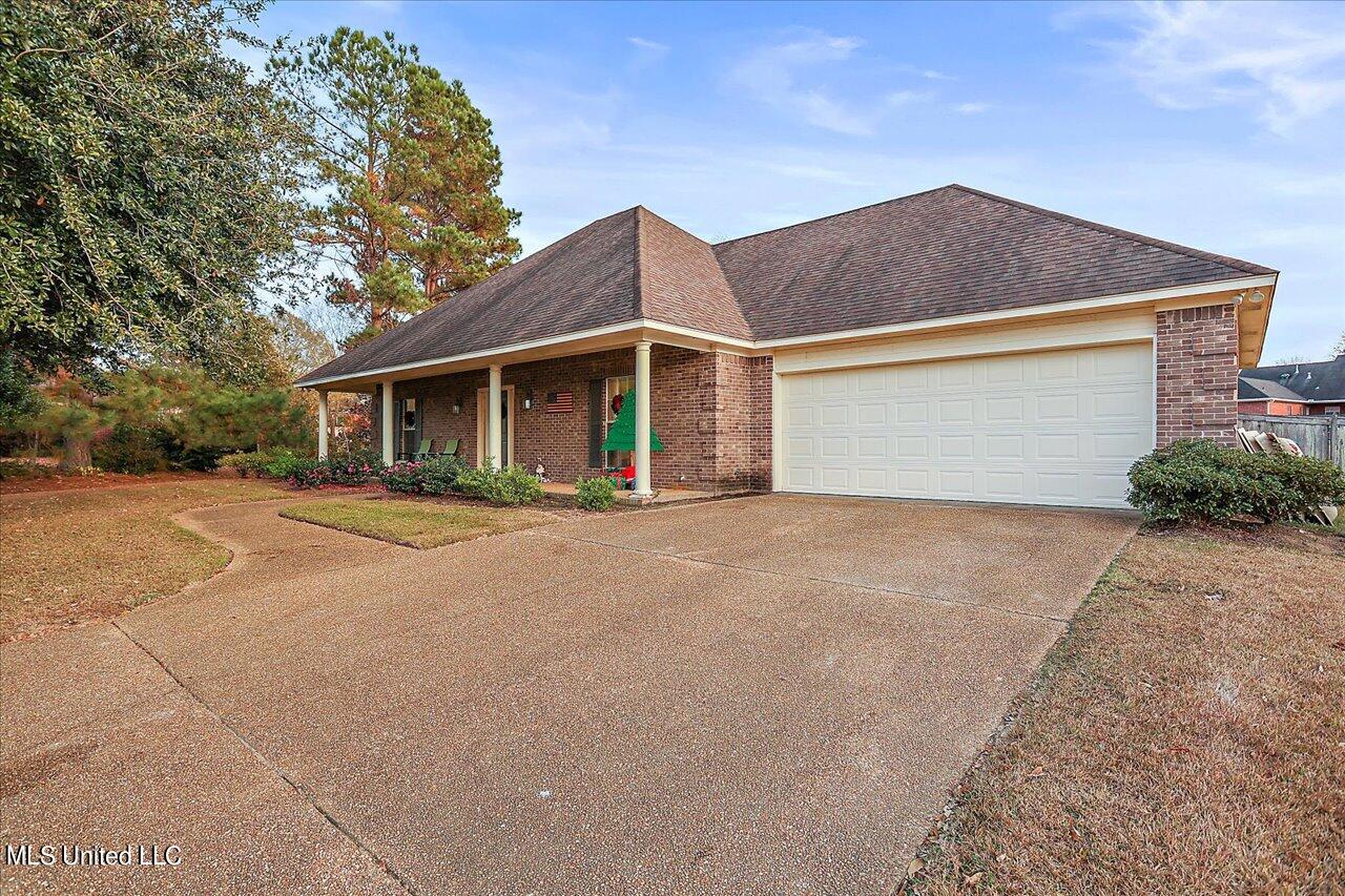 05-320 Hunters Ridge Dr