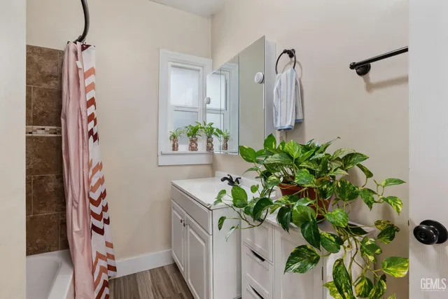 a view of a entryway