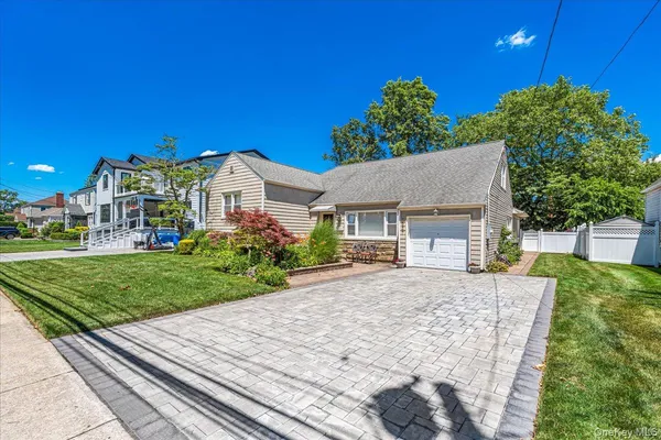 $879,000 | 3247 Skillman Avenue, Oceanside, NY 11572