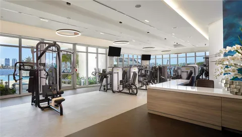 $899,000 | 17301 Biscayne Boulevard, Unit 1803, North Miami Beach, FL 33160