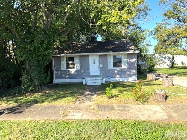 1663 South Elliott Street Evansville, IN 47713 - Photo 2 of 16 Gallery Image 2