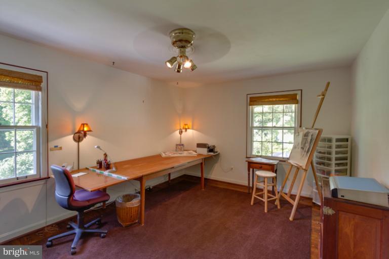 8401 Brook Road McLean, VA 22102 - Photo 20 of 28 Bedroom