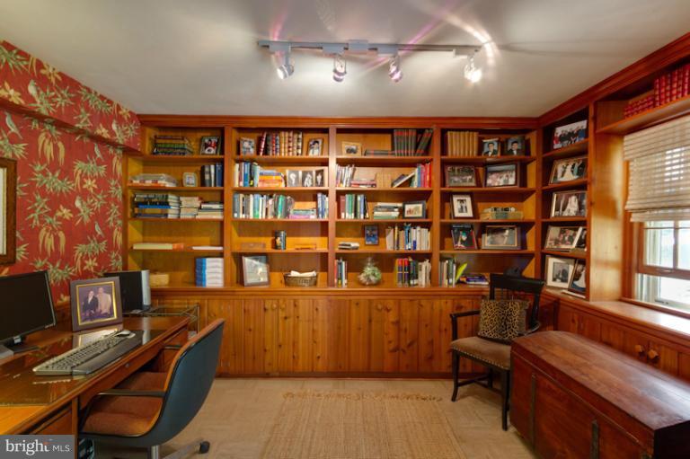 8401 Brook Road McLean, VA 22102 - Photo 21 of 28 Interior (General)