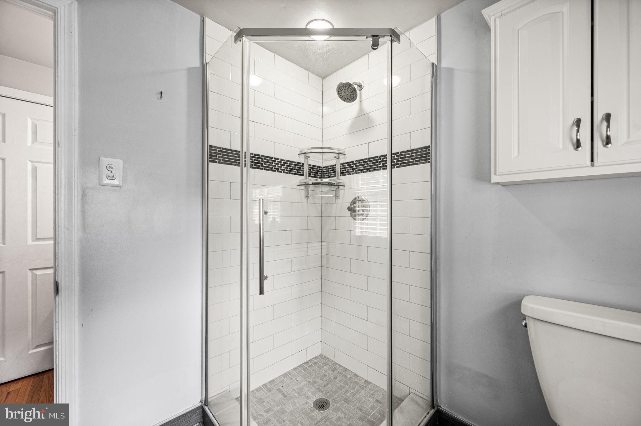 502 Brookhaven Road Wallingford, PA 19086 - Photo 25 of 48 Shower stall in ensuite bath